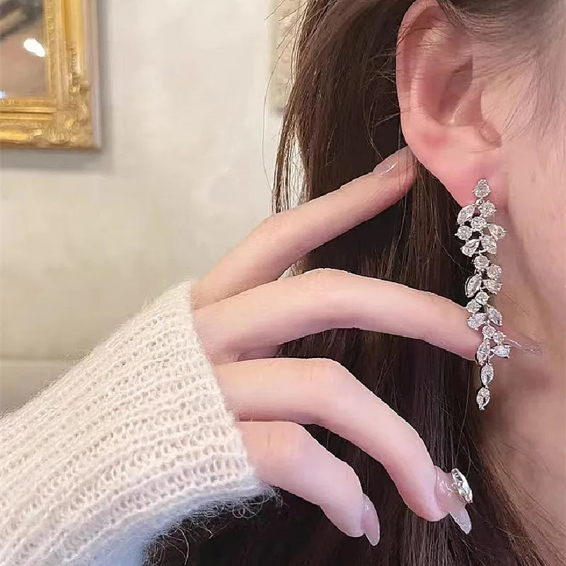 Exquisite Crystal Flower Stud Earrings – Leaf & Butterfly Tassel Design