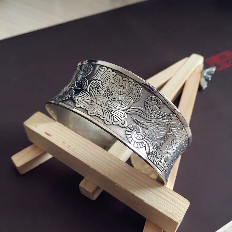 Bohemian Ethnic Retro Silver Wide Cuff Bracelet for Women – Carved Flower Opening Bangle Vintage Boho Jewelry