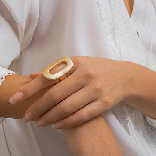 Exaggerated Geometric Oval Ring – Adjustable Hollow Metal Statement Ring