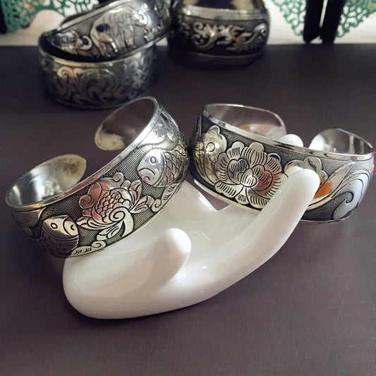 Bohemian Ethnic Retro Silver Wide Cuff Bracelet for Women – Carved Flower Opening Bangle Vintage Boho Jewelry
